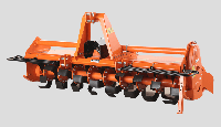 Traktorska freza Agrina 1.6m - UM60, radna širina 165cm, radna dubina 18cm, min.snaga traktora 30KS, težine 285kg
